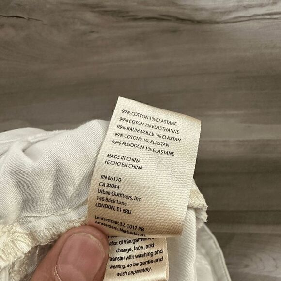 Pilcro Anthropologie White Double Button Stitch Cutoff Denim Shorts Size 27 - Picture 8 of 9